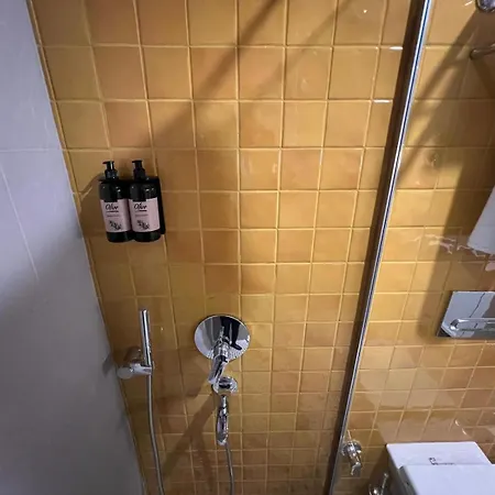 Weingart Hotel