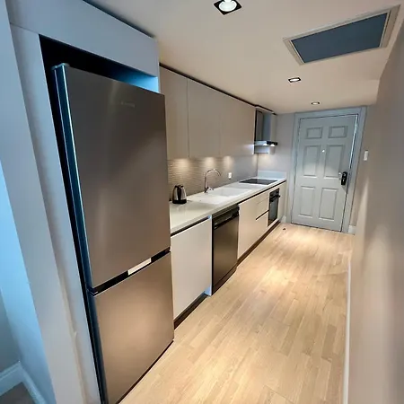 Weingart 4* Istanboel