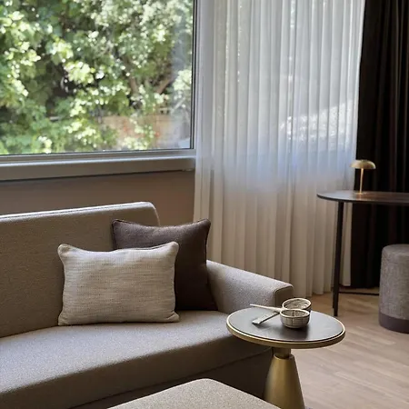 Weingart Hotel