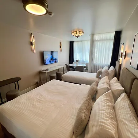 Hotel Weingart 4*