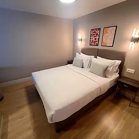 Weingart Hotel
