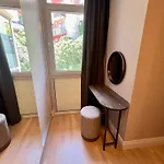 Weingart Hotel